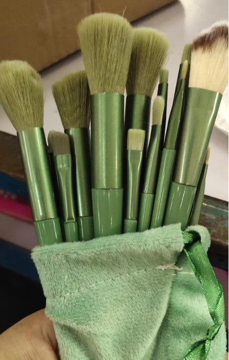 13Pcs Makeup Brush Set Make Up Concealer Brush Blush Powder Brush Eye Shadow Highlighter Foundation Brush Cosmetic Beauty Tools - iztia