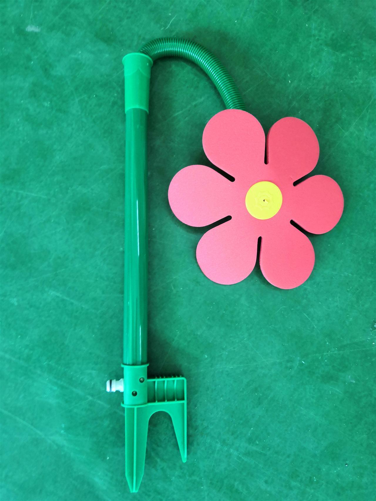 Garden Sprinkler Plastic Sprinkler Sunflower Sprinkler Garden Work Tool Adjustable Sprinklers And Garden Hoses - iztia