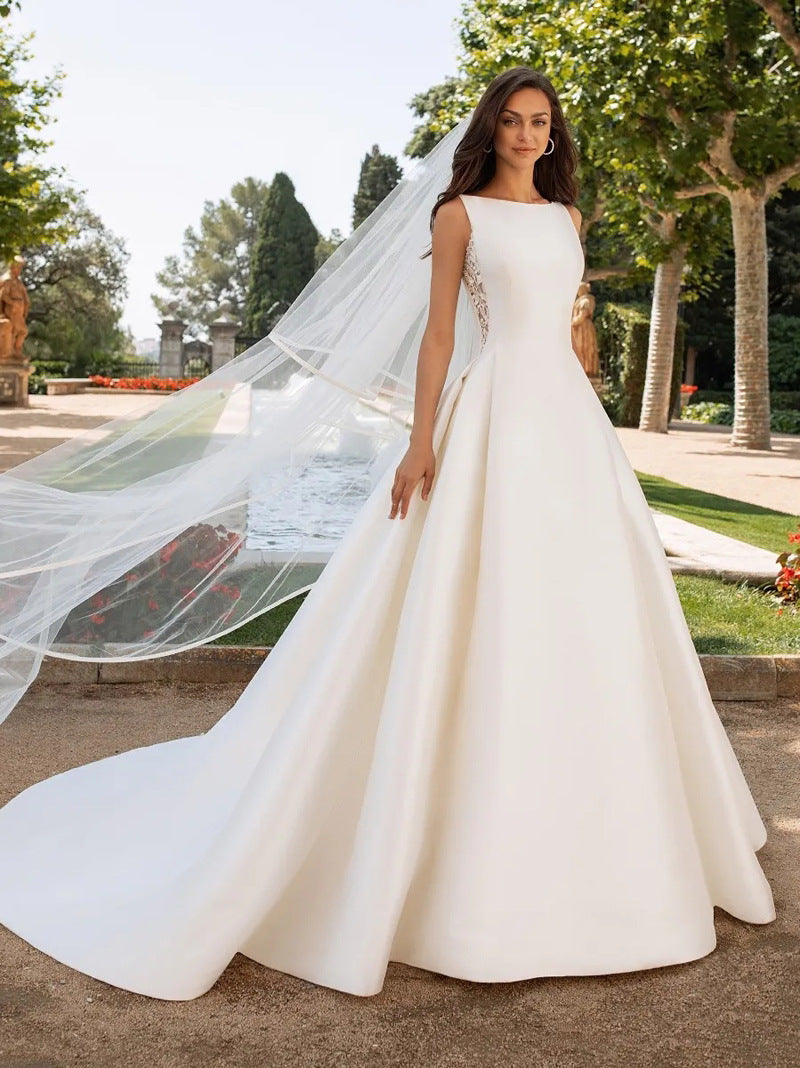 French Retro Lace Advanced Texture Satin Slim Bridal Simple Elegant Trailing Wedding Dress - iztia
