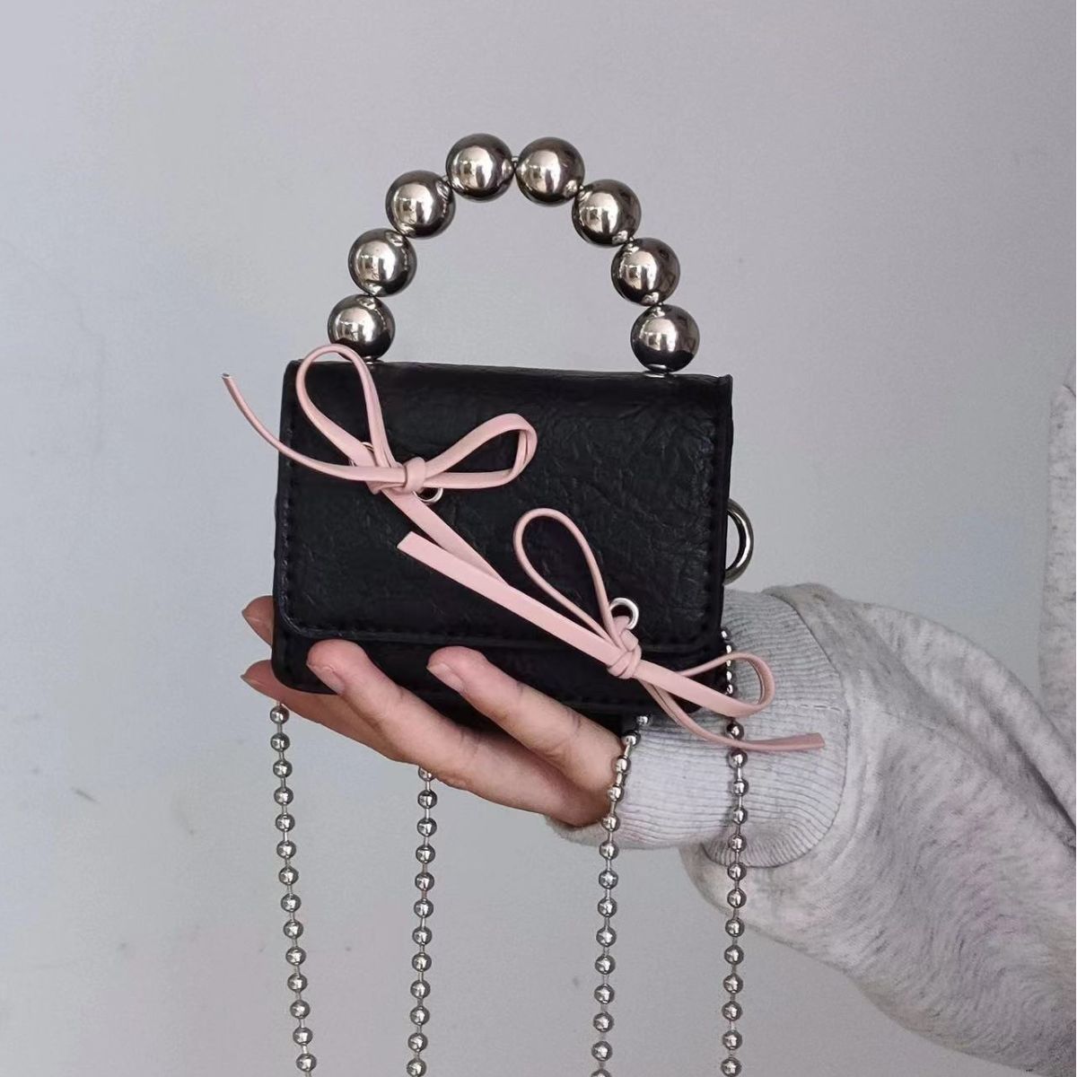 Textured Cute Bow Mini Chain Handbag - iztia