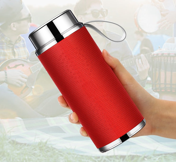 Private model water bottle bluetooth speaker - iztia