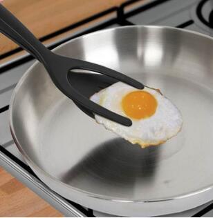 2 In 1 Grip And Flip Tongs Egg Spatula Tongs Clamp Pancake Fried Egg French Toast Omelet Overturned Kitchen Accessories - iztia