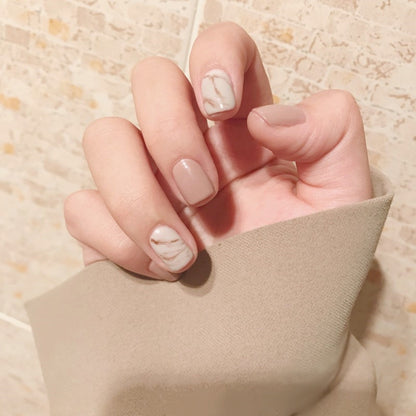 Light khaki smudge false nails - iztia