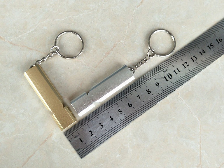 Outdoor survival whistle - iztia