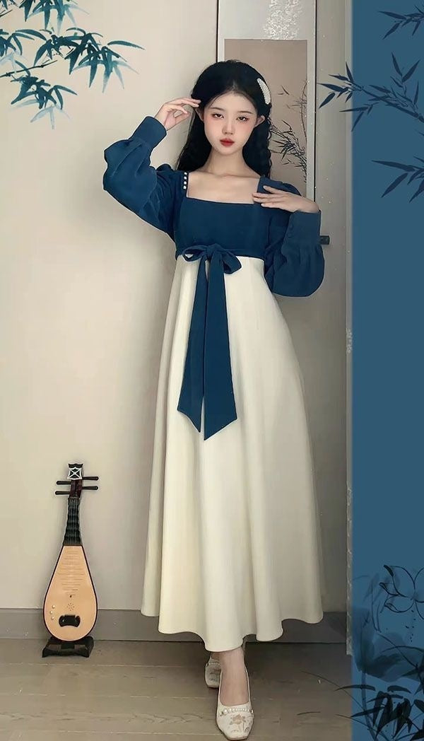 Long Sleeve Square-neck Dress - iztia