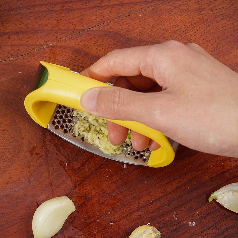 Stainless Steel Garlic Masher Garlic Press Household Manual Curve Fruit Vegetable Tools Kitchen Gadgets - iztia