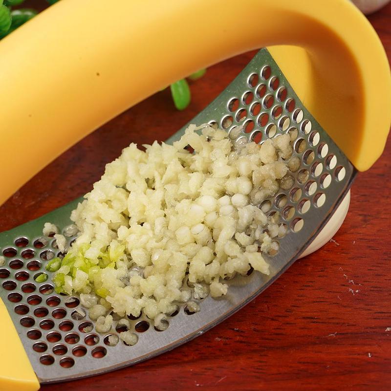 Stainless Steel Garlic Masher Garlic Press Household Manual Curve Fruit Vegetable Tools Kitchen Gadgets - iztia