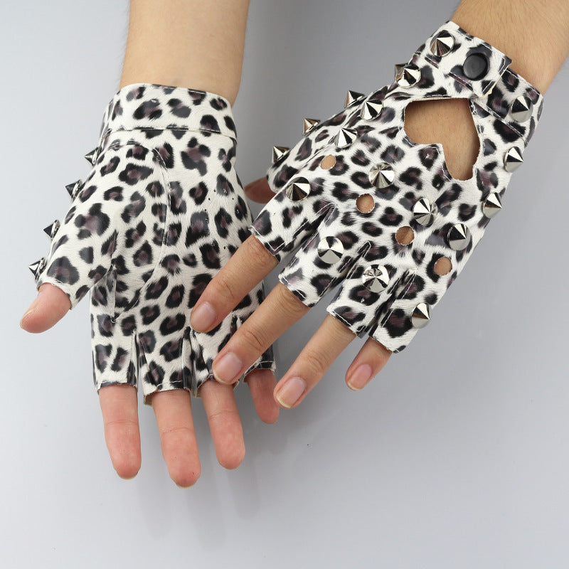 Punk Women's Sports Gloves - iztia