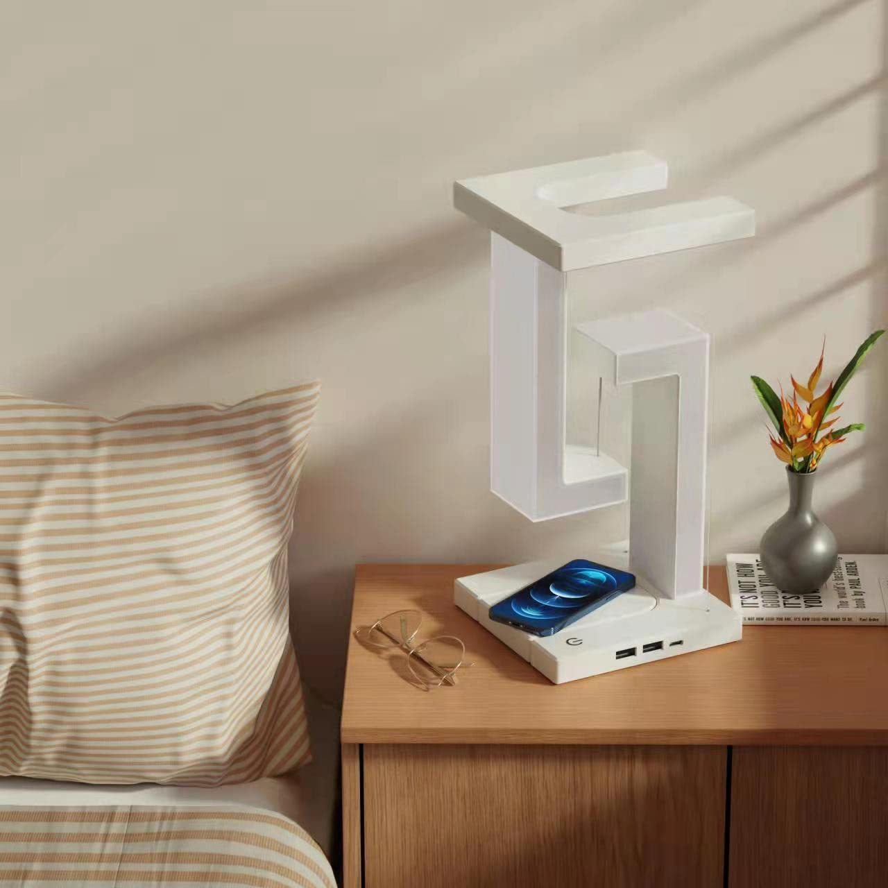 Creative Smartphone Wireless Charging Suspension Table Lamp Balance Lamp Floating For Home Bedroom - iztia