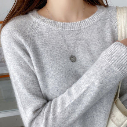 Women's Fashionable Simple Solid Color Round Neck Sweater - iztia