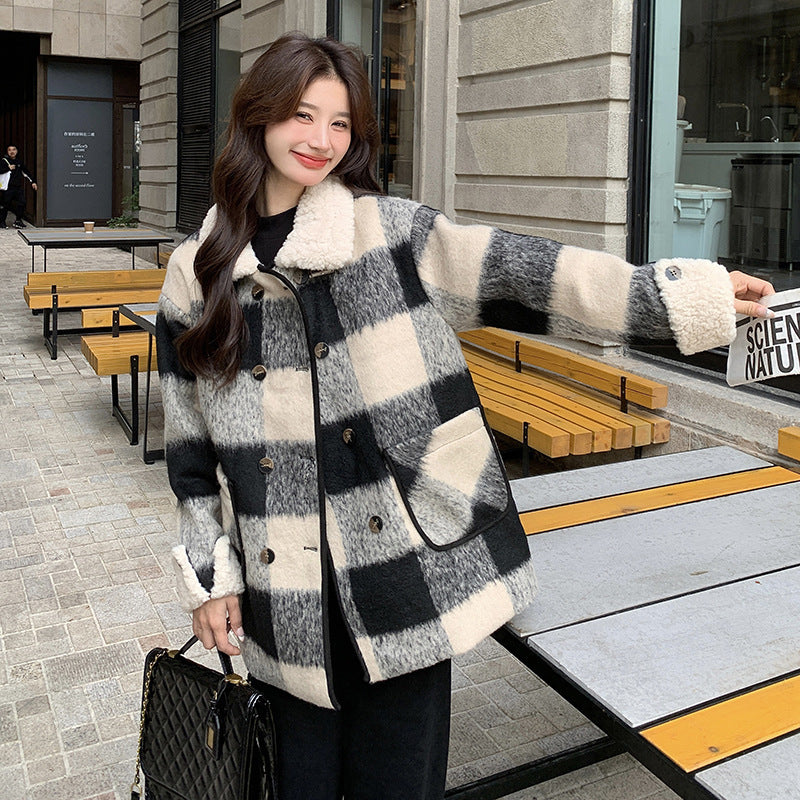 Black And White Lattice Pattern Lamb Wool Coat - iztia