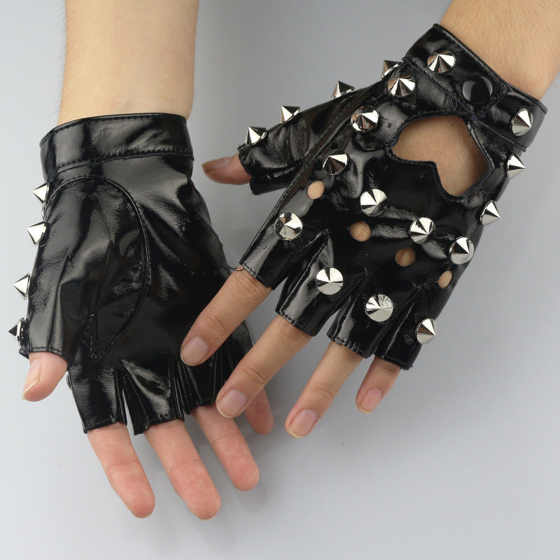 Punk Women's Sports Gloves - iztia