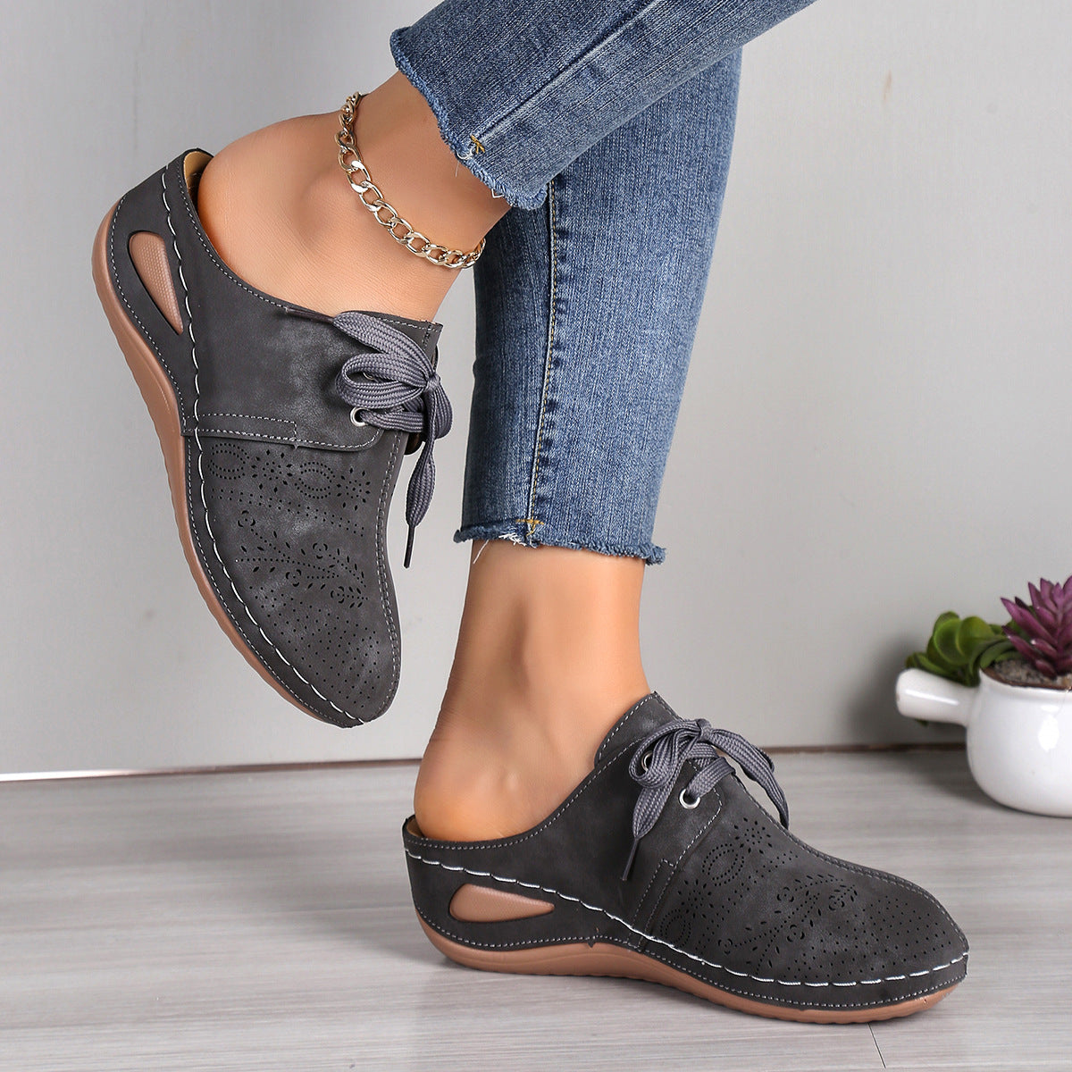 Summer Baotou Lace-up Slippers Outdoor Hollow Out Wedges Slippers For Women Sports Shoes - iztia